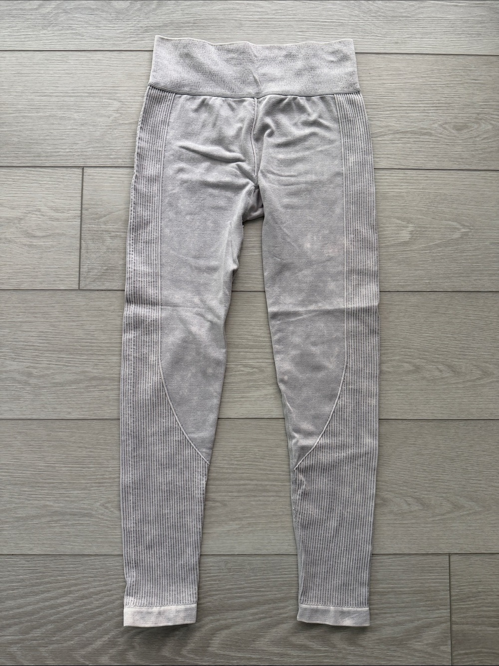 Aeropostale Light Gray Ribbed Seam Leggings